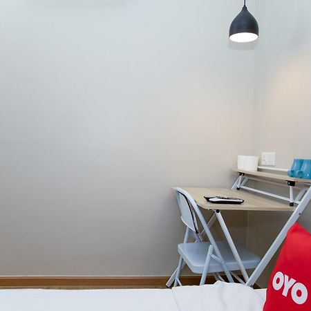 Capital O 90406 Mirani Hotel 암팡 외부 사진