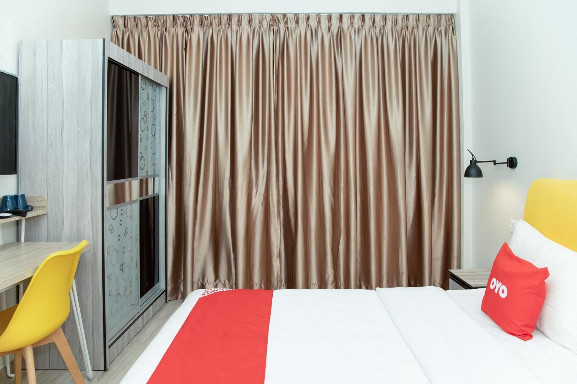 Capital O 90406 Mirani Hotel 암팡 외부 사진
