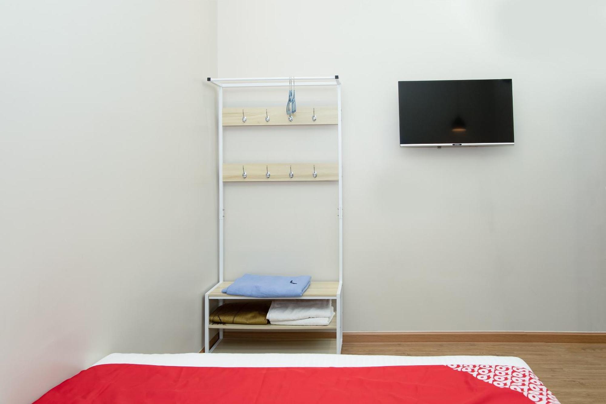 Capital O 90406 Mirani Hotel 암팡 외부 사진