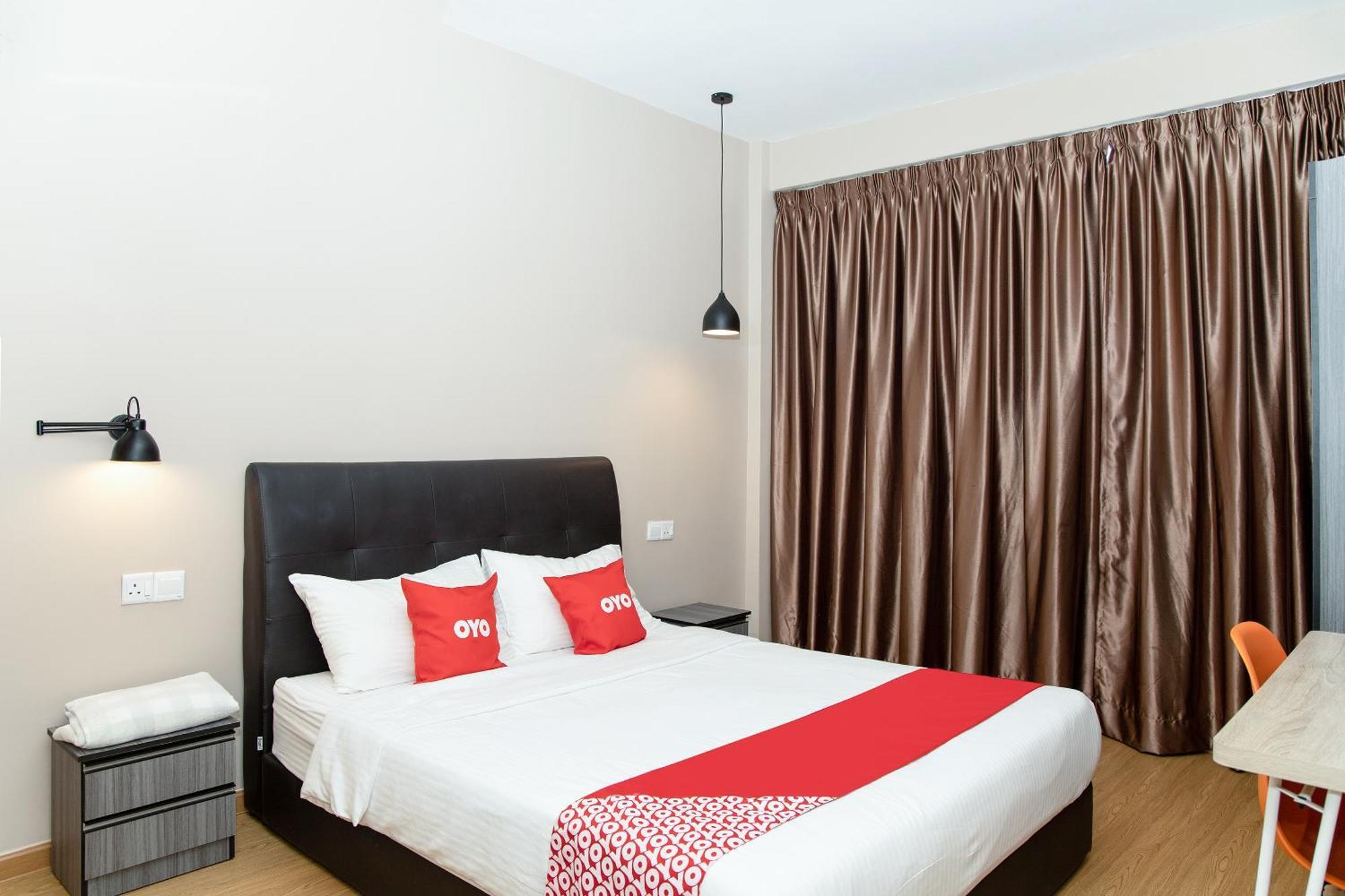 Capital O 90406 Mirani Hotel 암팡 외부 사진